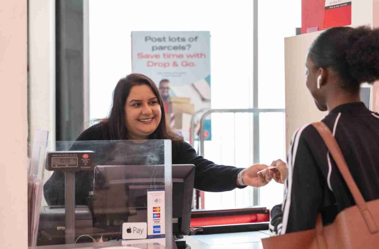 Top Eight Mistakes Costing Vinted and eBay Sellers Five-Star Reviews Revealed