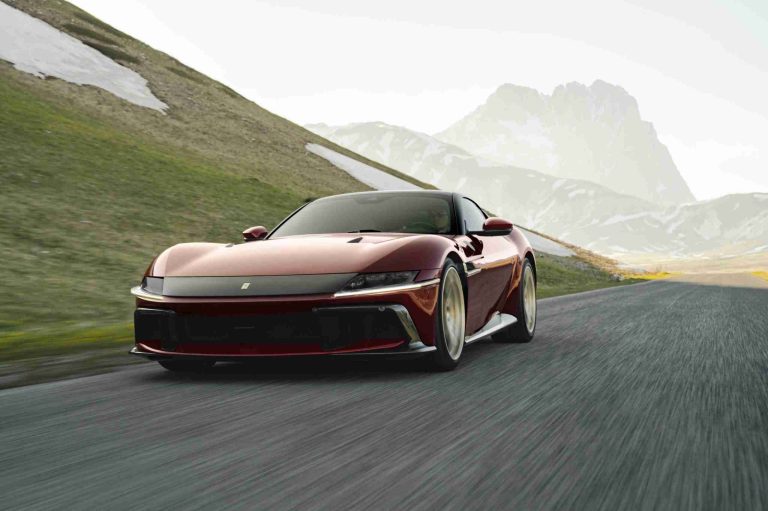 Ferrari Unveils Limited-Edition 12Cilindri Manuale in Maranello