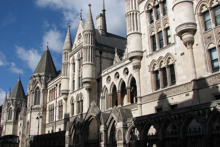Royal_courts1.jpg
