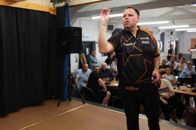 KC_DartsOnYourDoorstep_AdrianLewis_77-2-scaled-2.jpg
