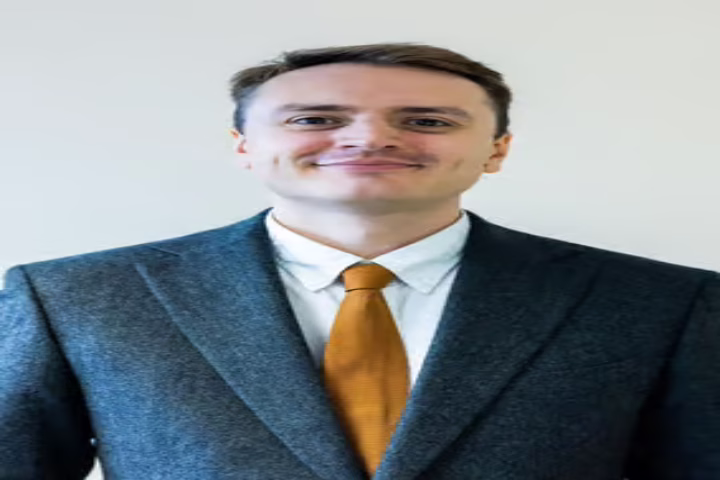 Matthew-Walker-Managing-Director-at-Executive-Compass-2.avif
